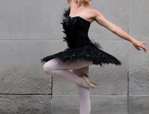 Tutu dress for acrobatic performances