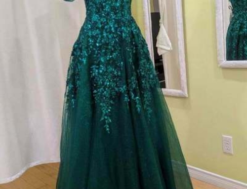 Retouche d’une robe de mariée à épaules dénudées