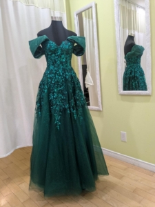 Alteration robe epaules nues Montreal